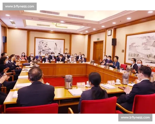 以实力突破重围稳步前行成功晋级开启全新征程展现卓越风采迈向高峰